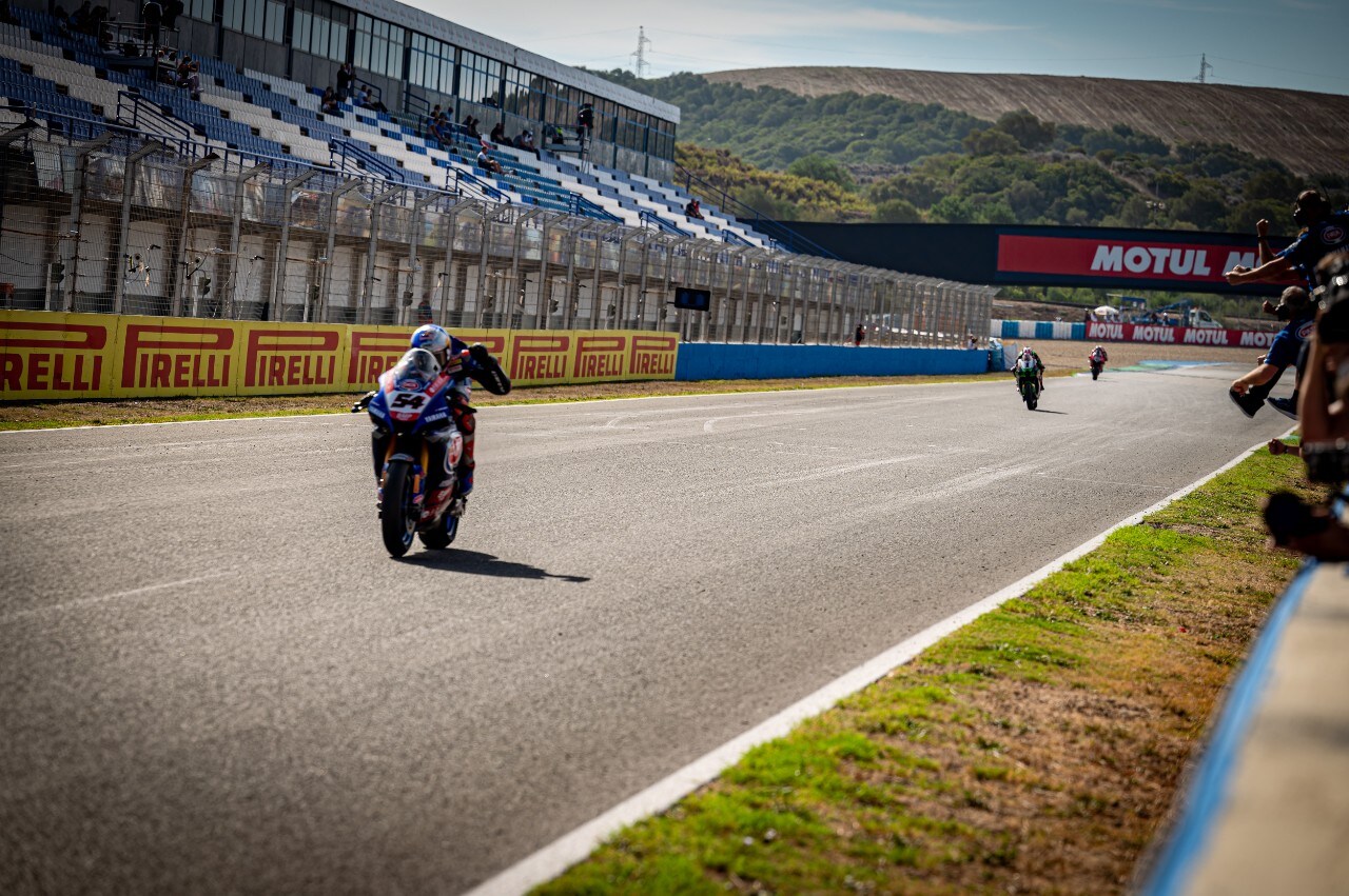 SBK Jerez: Toprak fa doppietta e allunga 